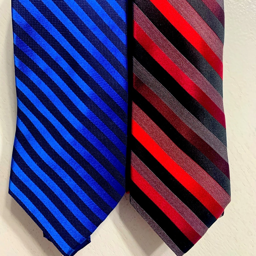 Lot of 2 men’s striped silk neckties